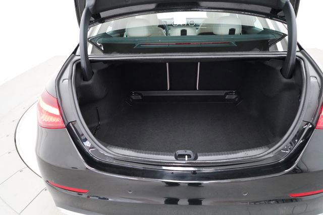 Used 2025 Mercedes-Benz C 300 4MATIC Sedan image 41