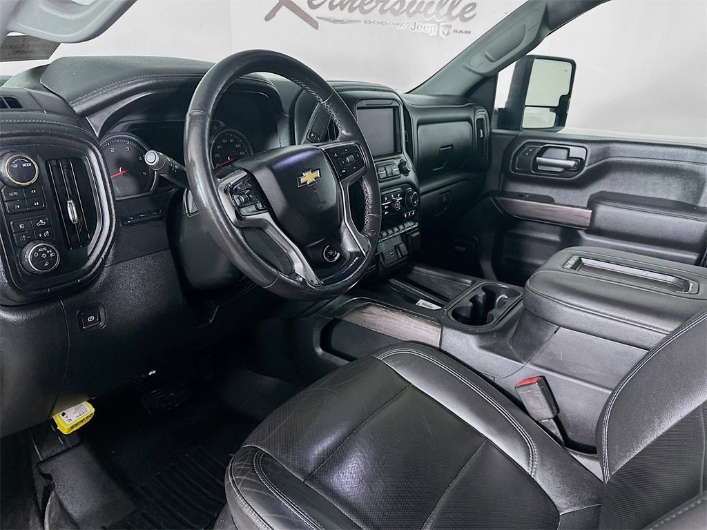 Used 2020 Chevrolet Silverado 2500 LTZ w/ LTZ Premium Package image 30