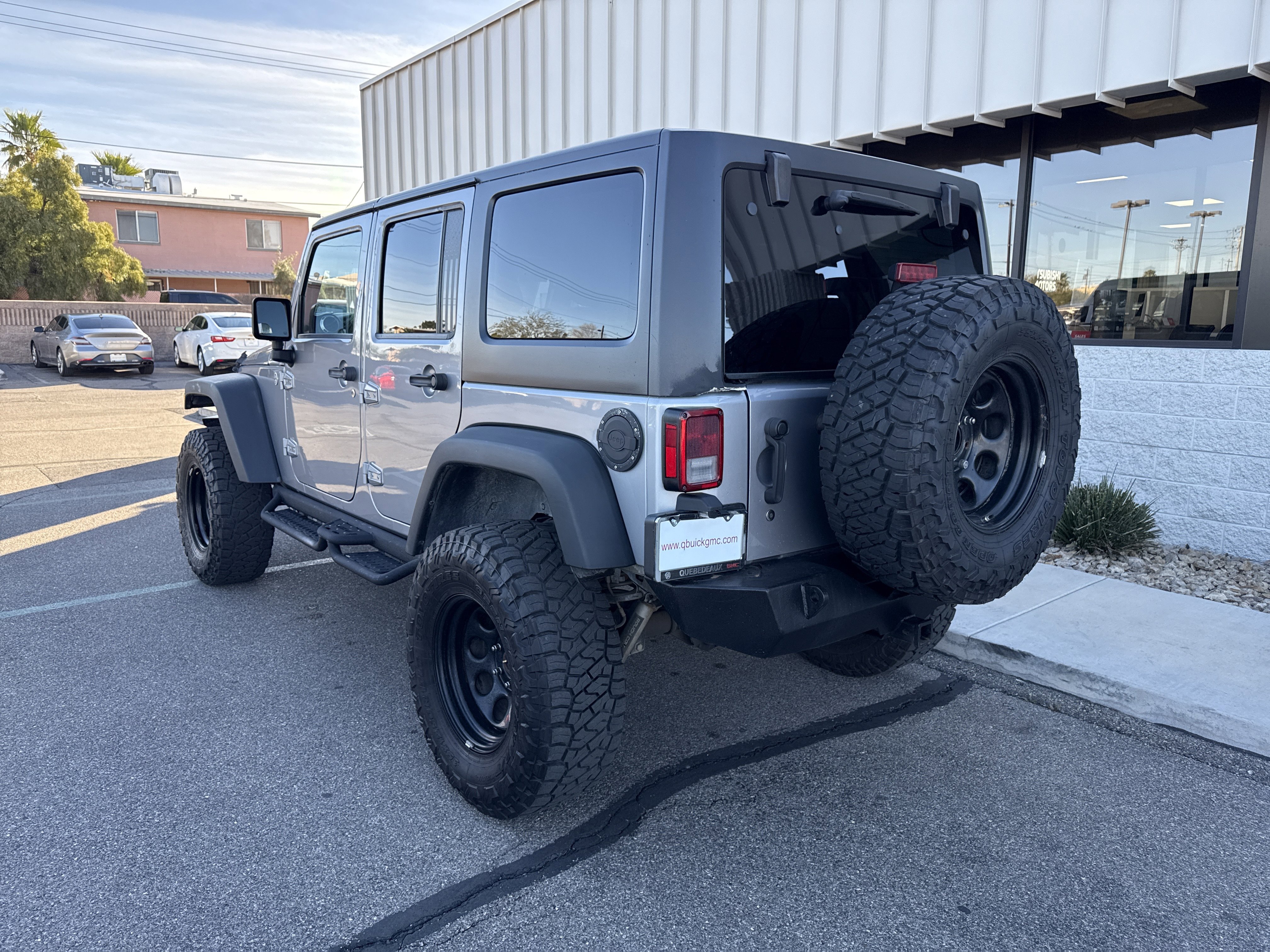 Used 2015 Jeep Wrangler Unlimited Rubicon w/ Connectivity Group image 11
