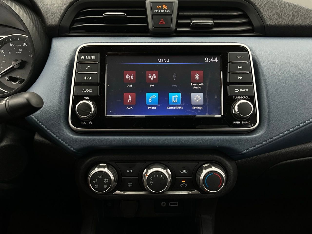 Used 2025 Nissan Versa SV image 24