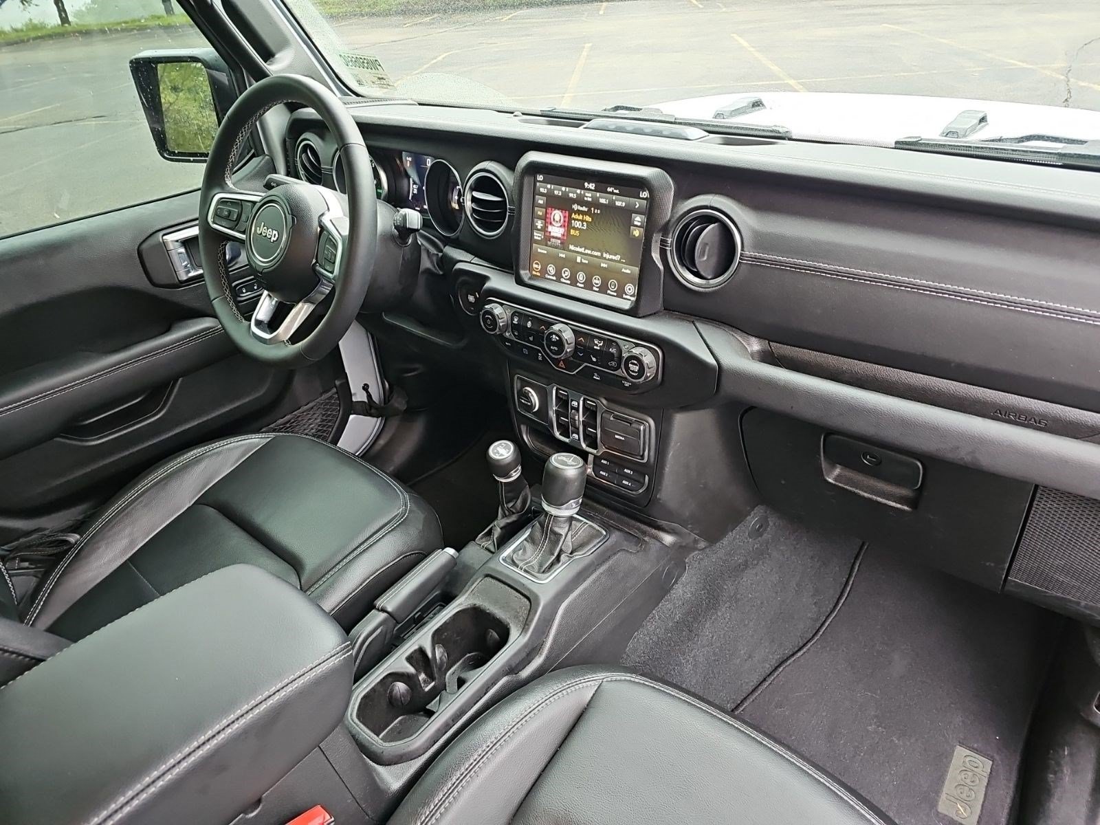 Used 2023 Jeep Wrangler Unlimited Sahara w/ Cold Weather Group AWD/4WD image 13