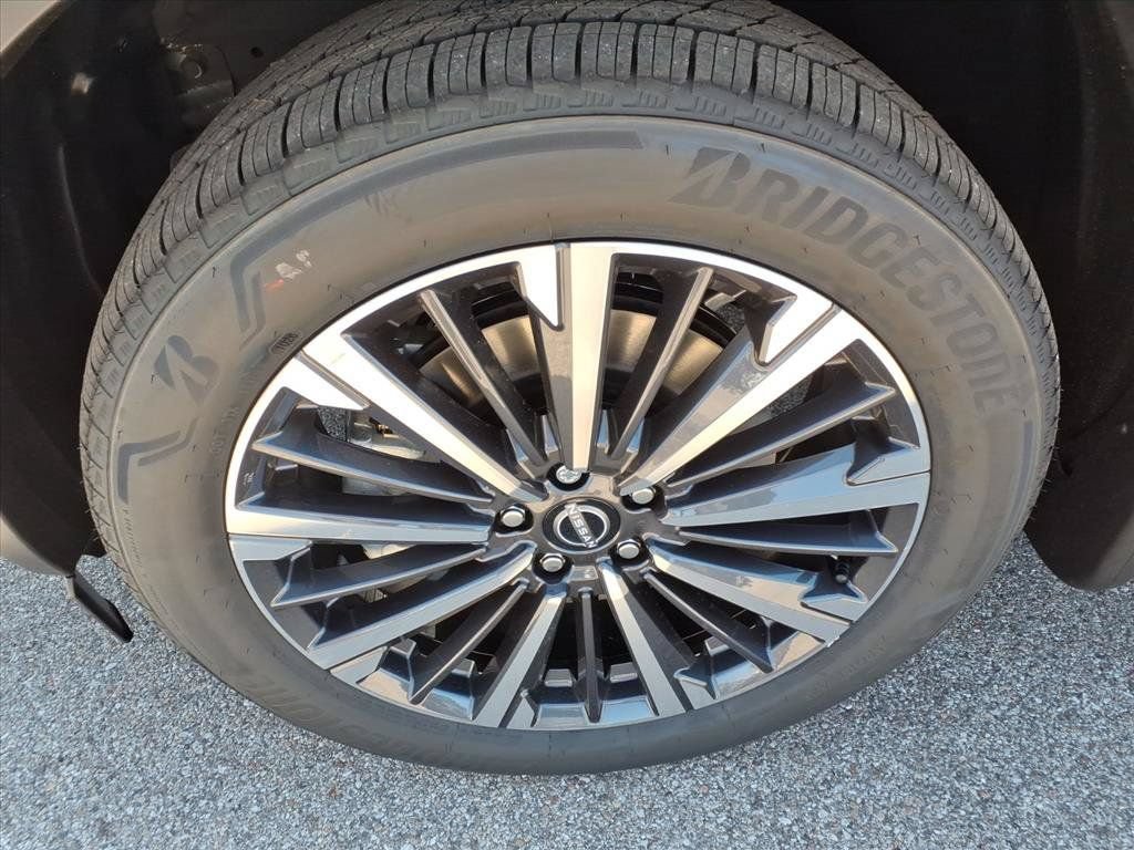 New 2026 Nissan Pathfinder Platinum AWD/4WD image 10