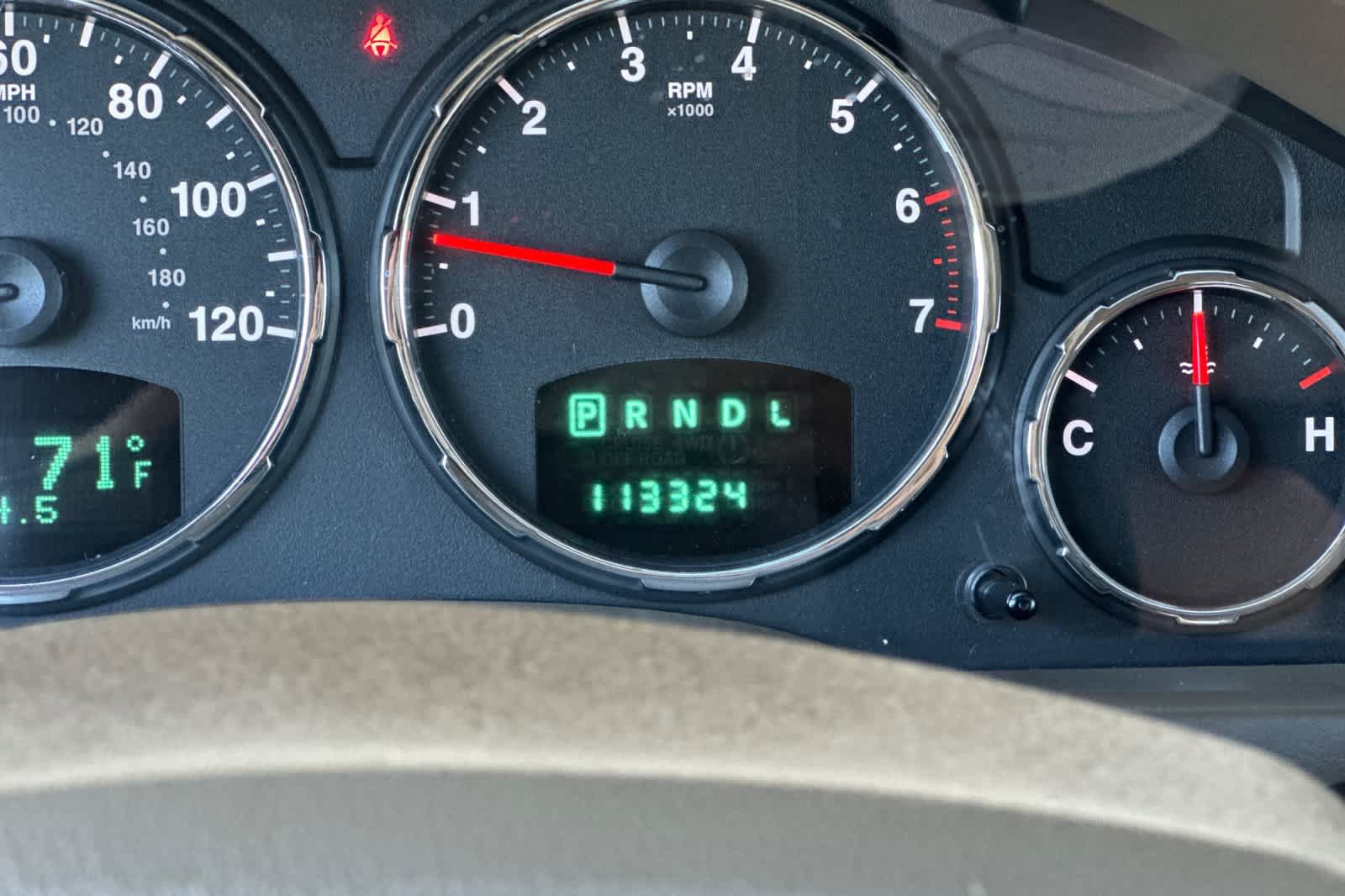 Used 2008 Jeep Liberty Limited w/ Premium Group AWD/4WD image 24