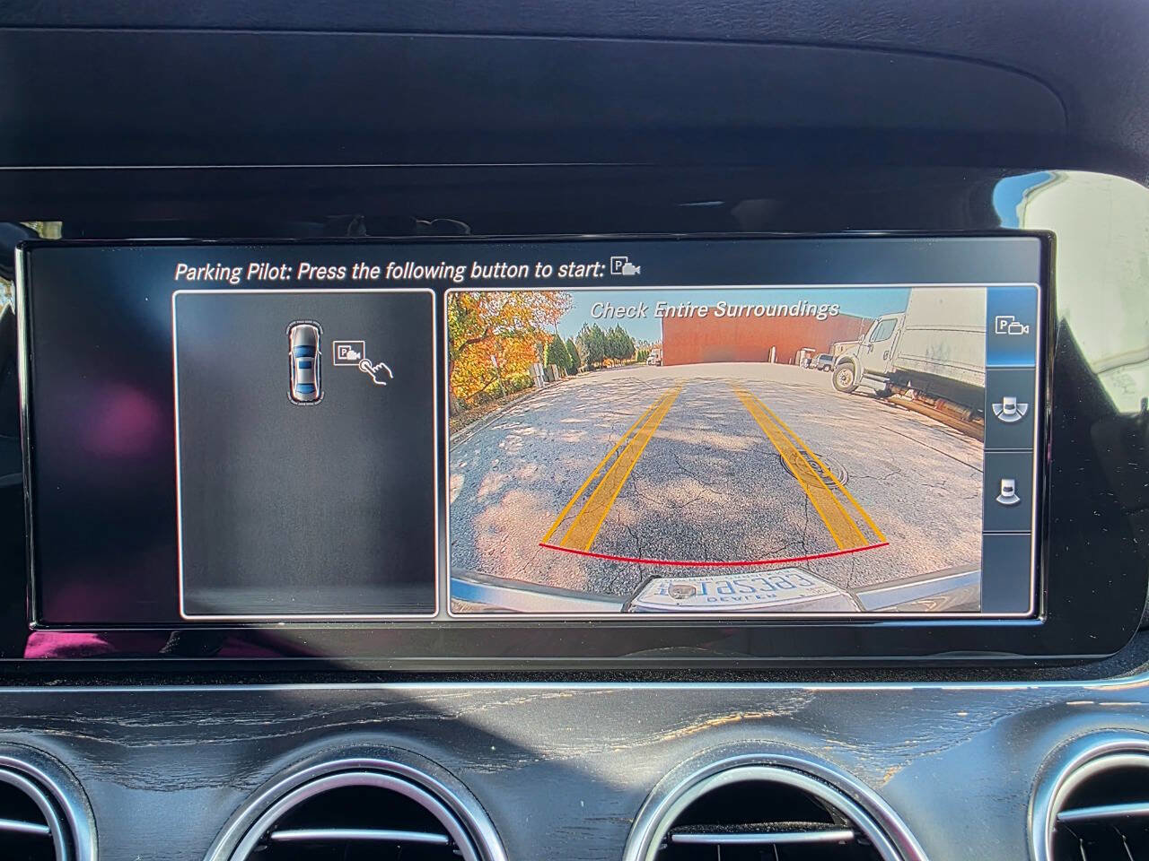 Used 2017 Mercedes-Benz E 300 image 27