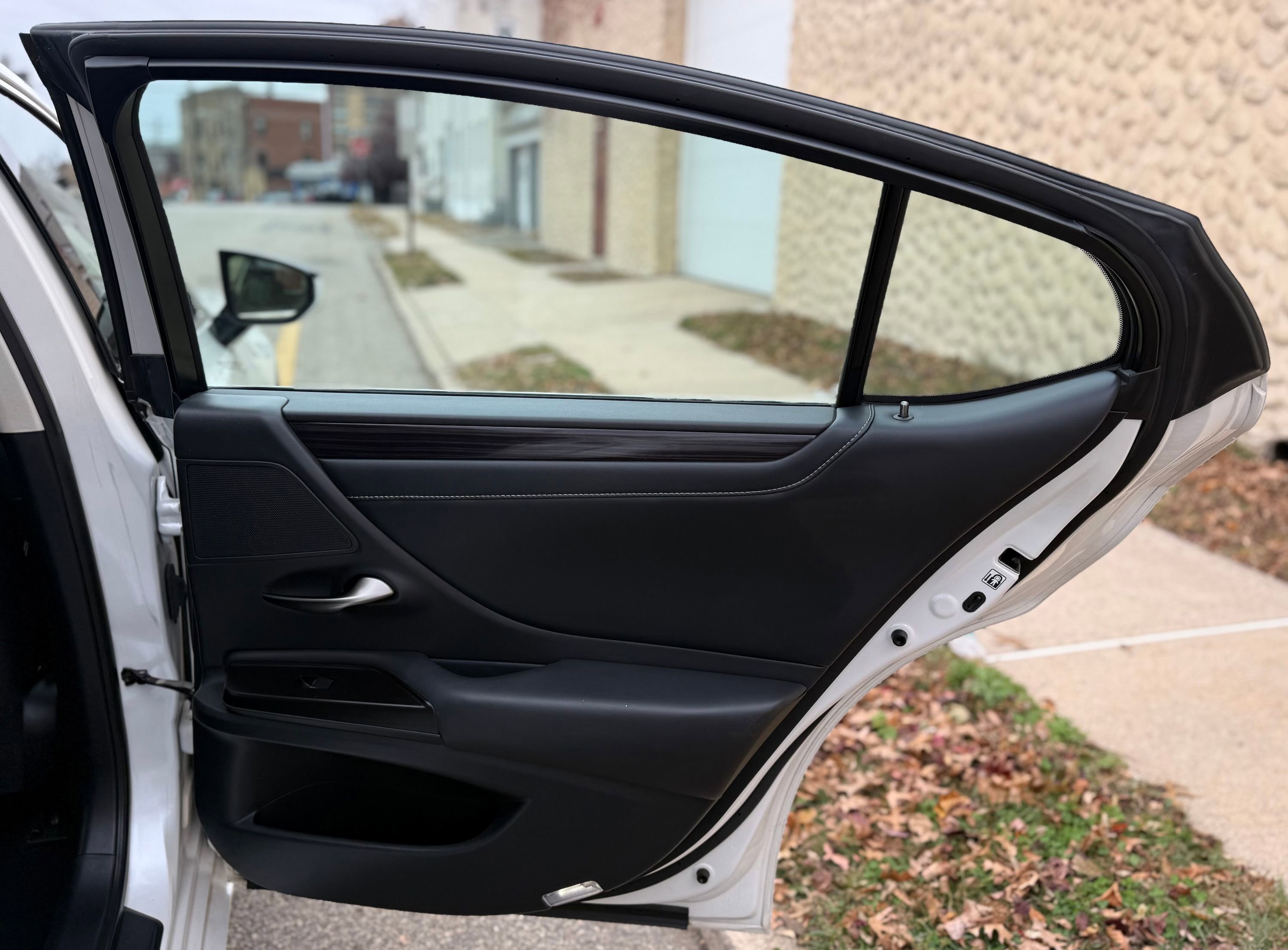 Used 2019 Lexus ES 350 w/ Premium Package image 25