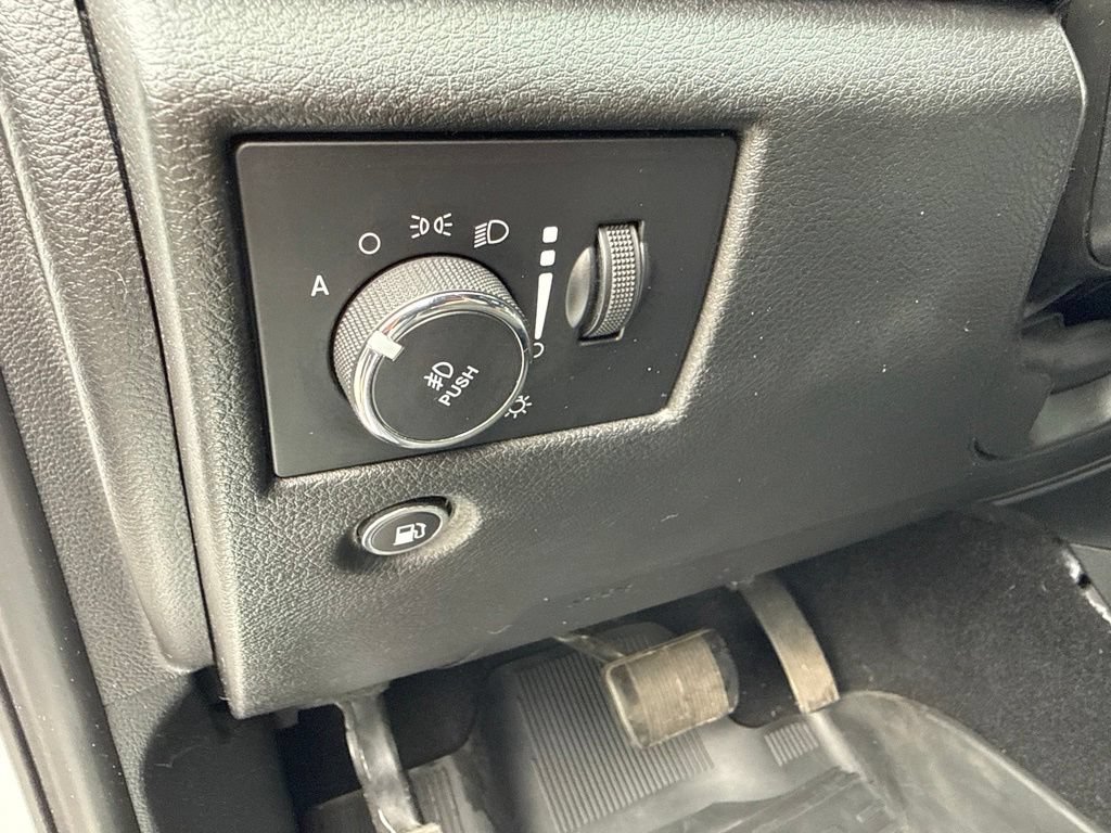 Used 2021 Jeep Grand Cherokee Laredo X AWD/4WD image 22