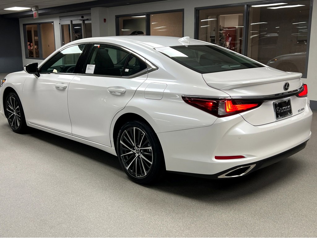 New 2025 Lexus ES 350 w/ Premium Package image 5