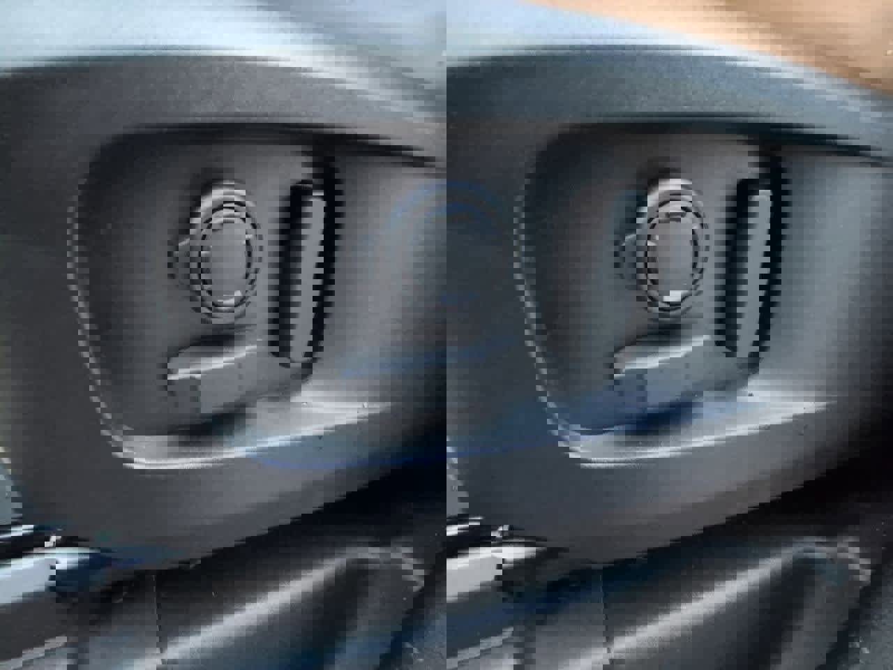 New 2026 Land Rover Defender 110 X-Dynamic SE image 17