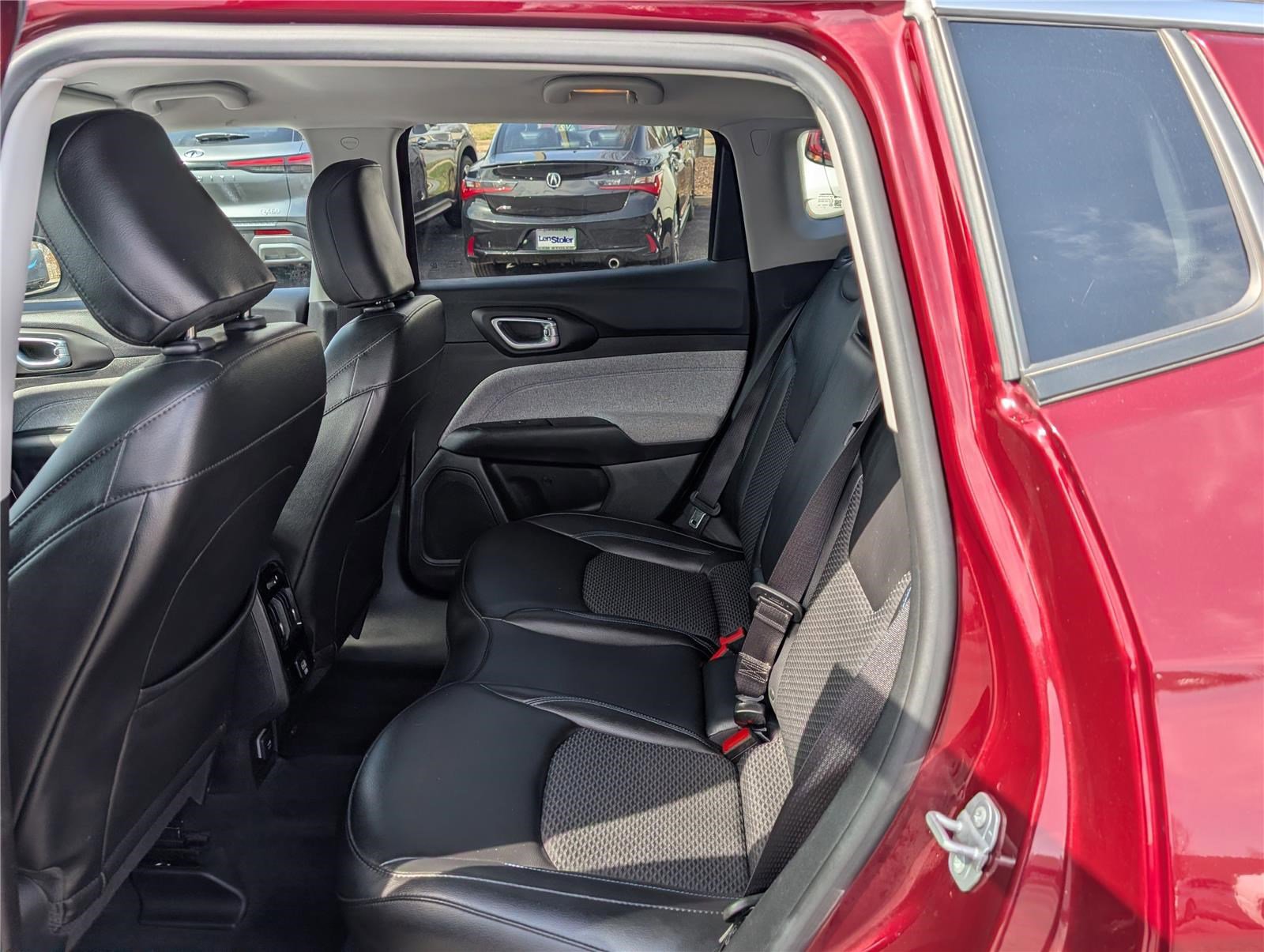 Used 2022 Jeep Compass Latitude image 13
