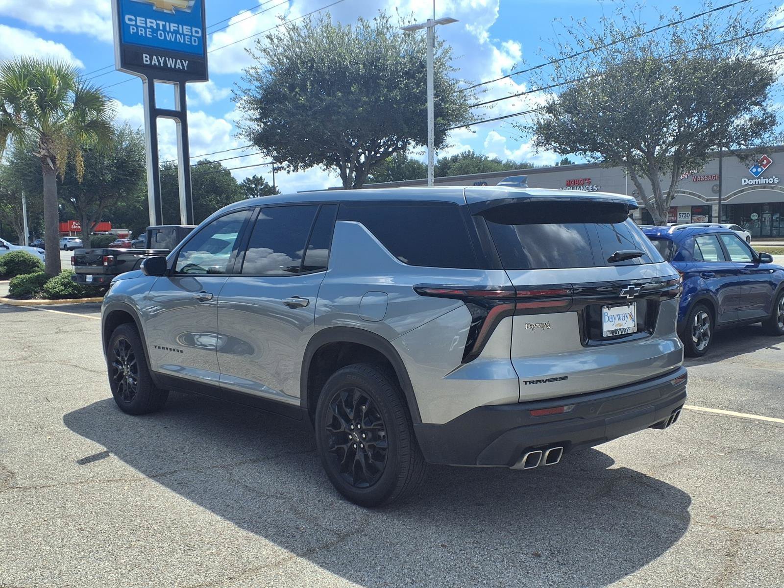 Certified 2024 Chevrolet Traverse LS w/ Midnight/Sport Edition FWD image 23