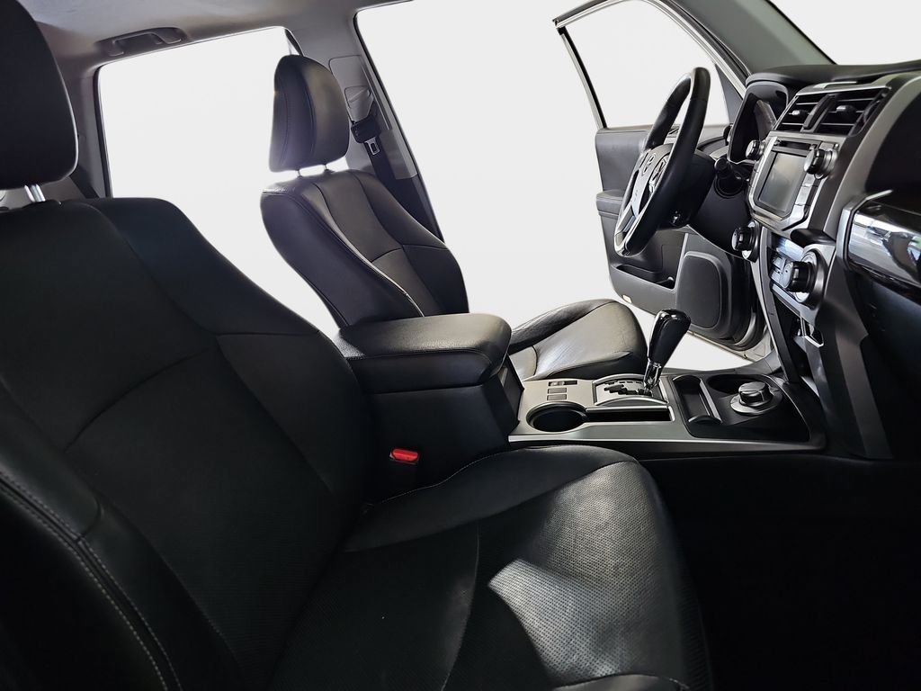 Used 2015 Toyota 4Runner Limited AWD/4WD image 12