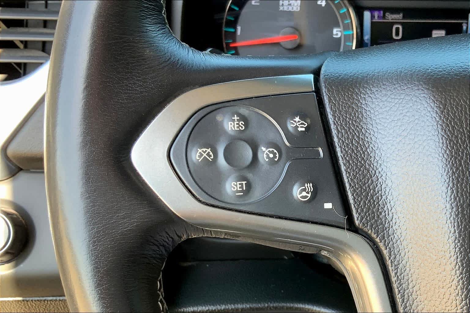 Used 2018 Chevrolet Suburban LT AWD/4WD image 23