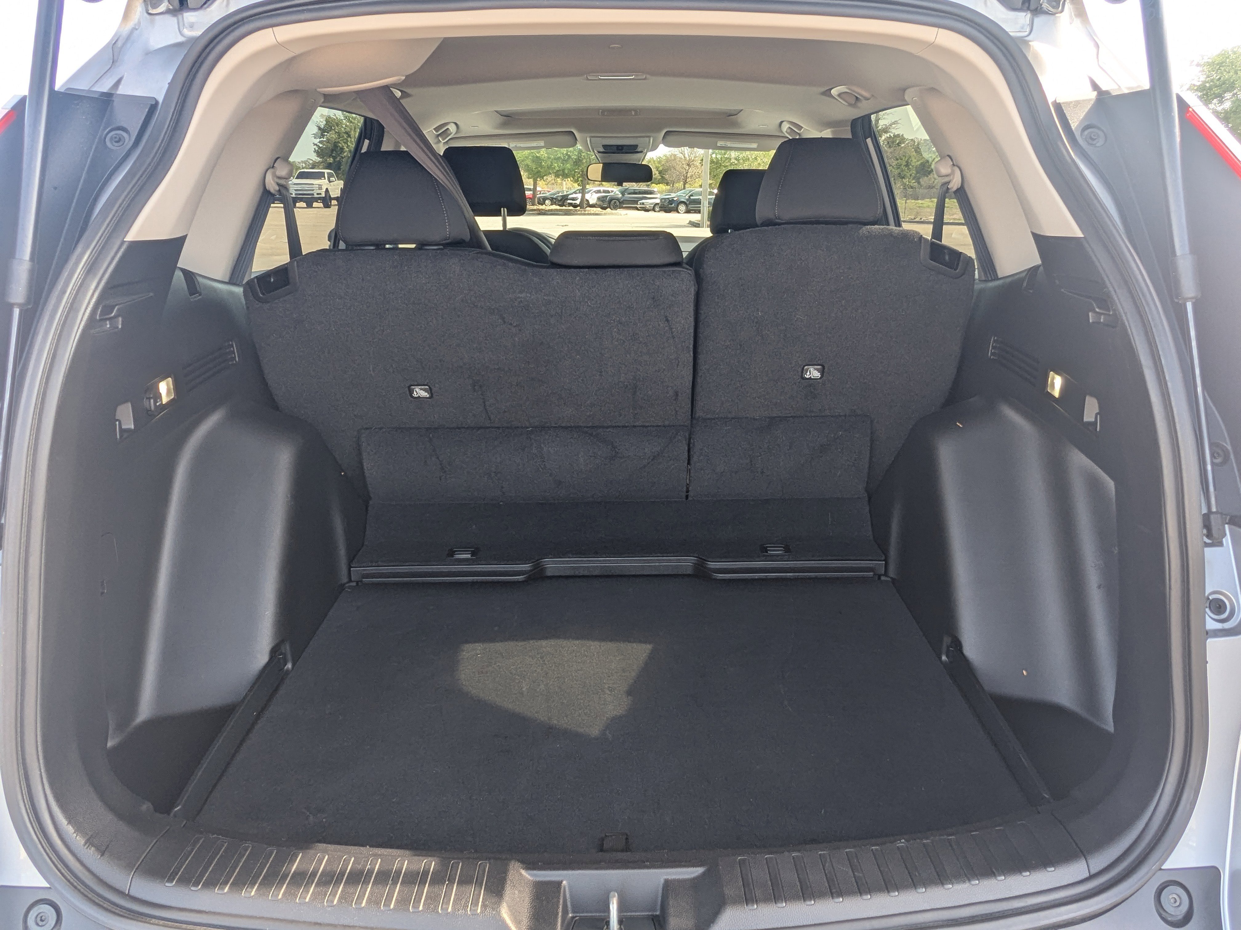 Used 2025 Honda CR-V EX image 13
