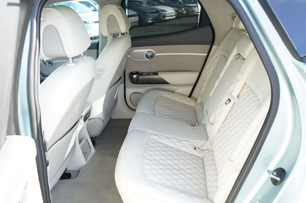 Used 2024 Genesis GV60 Performance image 18