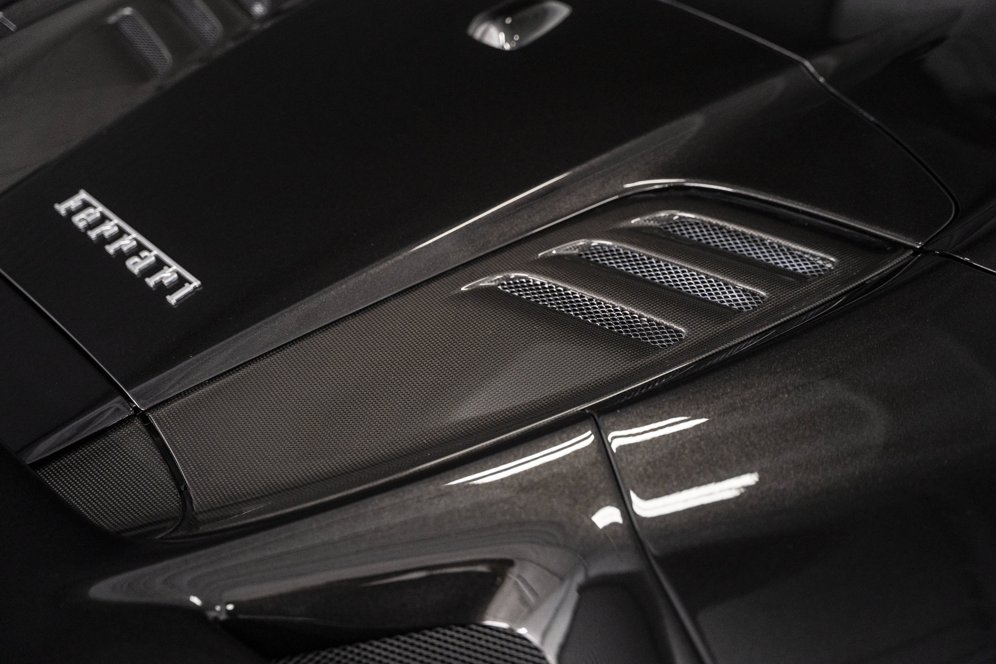 Used 2022 Ferrari F8 Tributo RWD image 15