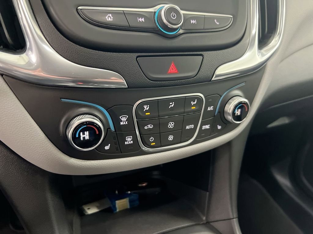 Used 2020 Chevrolet Equinox LT image 16