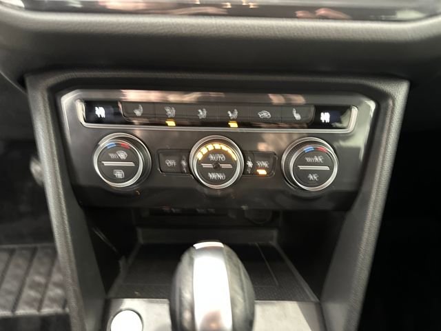 Used 2021 Volkswagen Tiguan SE image 23