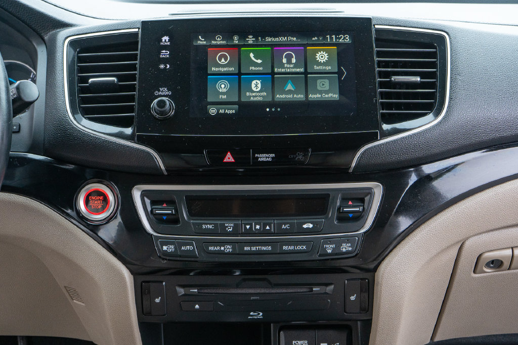 Certified 2020 Honda Pilot Touring image 28