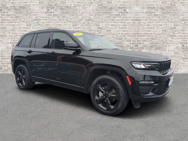 Used 2023 Jeep Grand Cherokee Limited w/ Black Appearance Package image 1