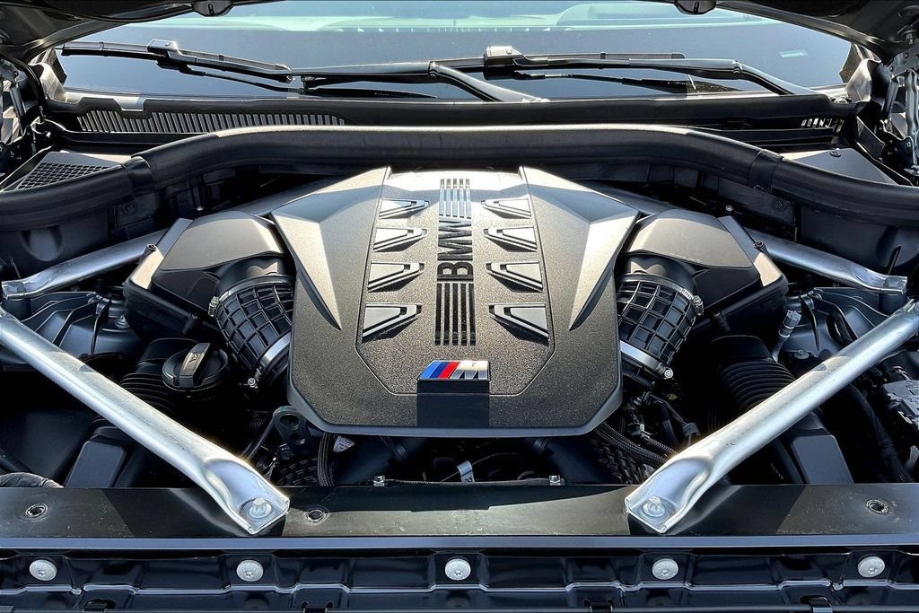 Used 2025 BMW X6 M60i AWD/4WD image 30