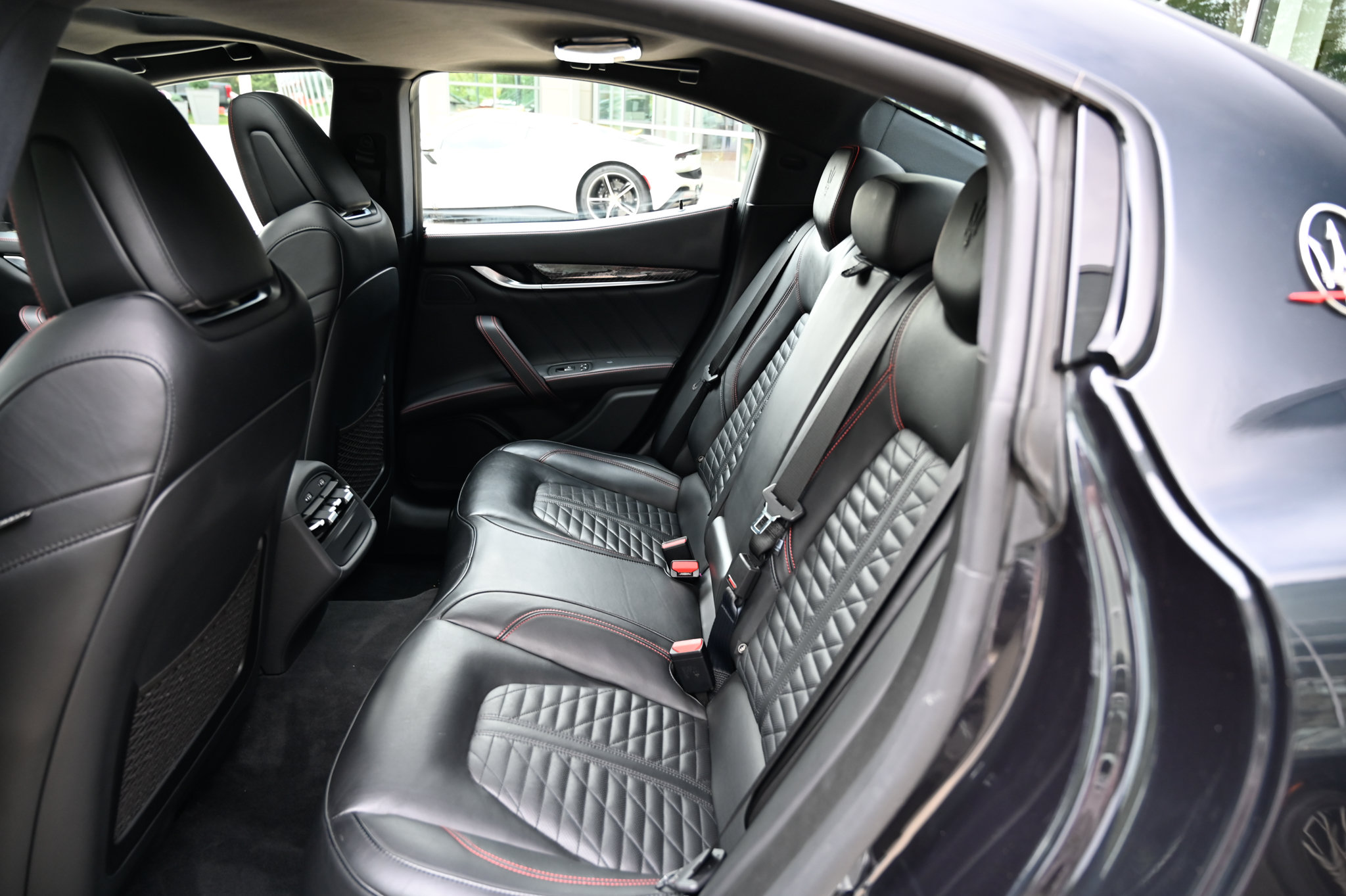 Used 2021 Maserati Ghibli Trofeo RWD image 37