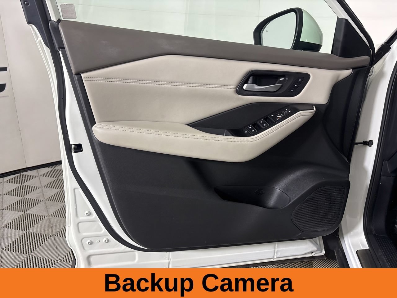 Used 2023 Nissan Rogue SL w/ SL Premium Package AWD/4WD image 9