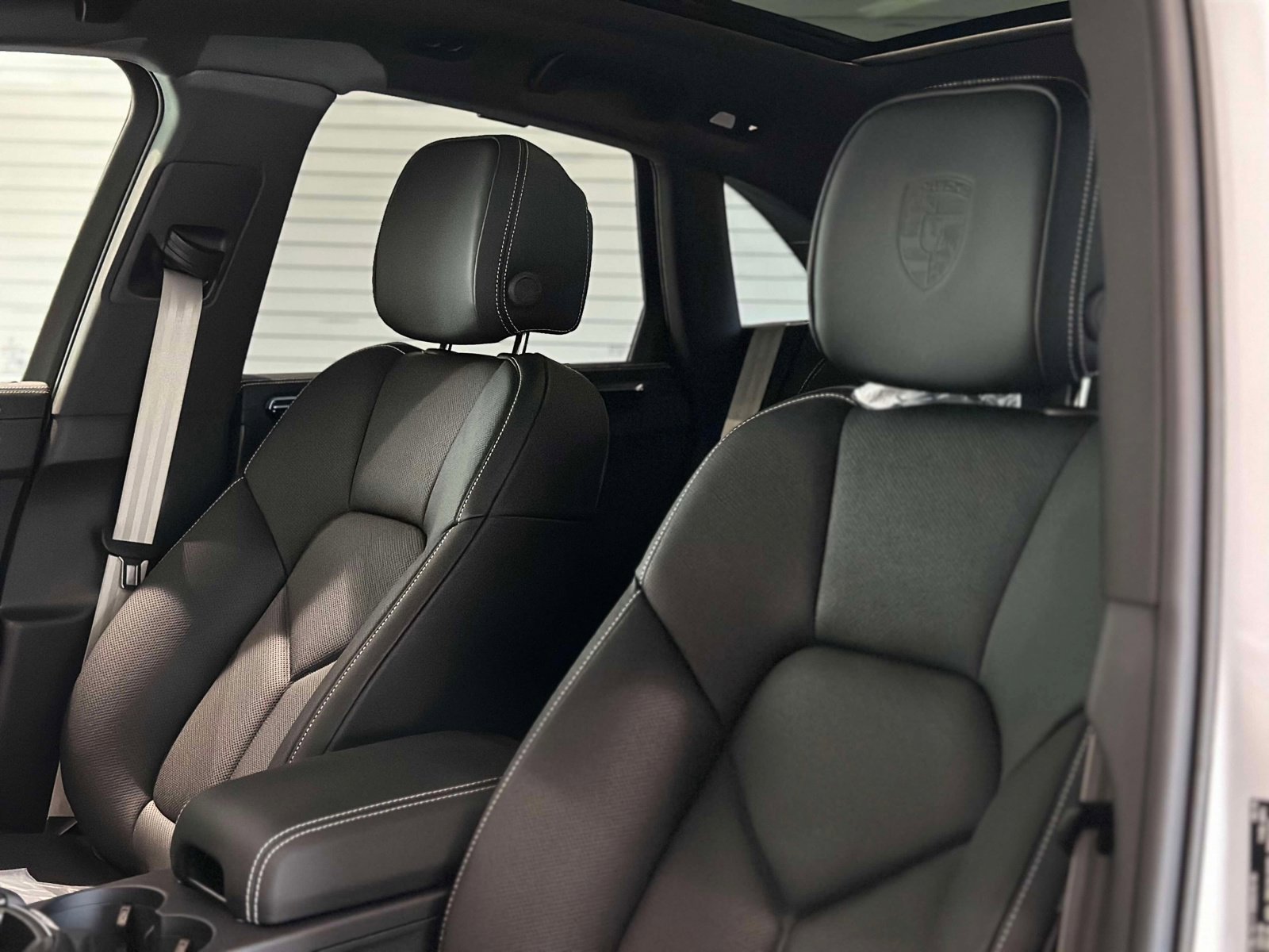 New 2026 Porsche Macan S image 5