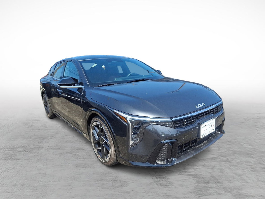 New 2025 Kia K4 GT-Line w/ GT-Line Premium Package FWD image 3