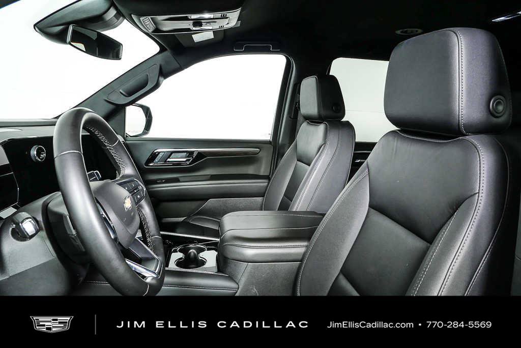 Used 2025 Chevrolet Tahoe LT RWD image 5