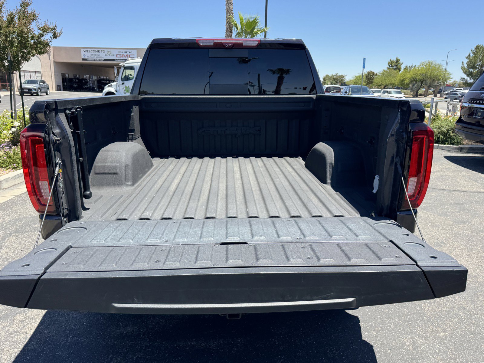 Used 2024 GMC Sierra 1500 AT4X w/ AT4X AEV Edition AWD/4WD image 13