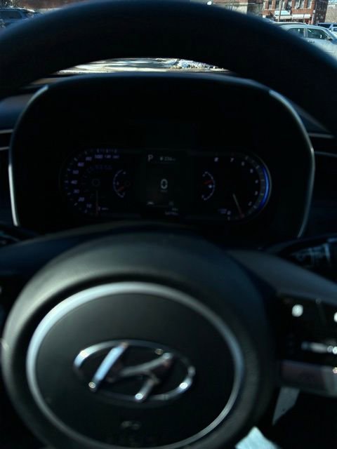 Used 2023 Hyundai Tucson SE image 14