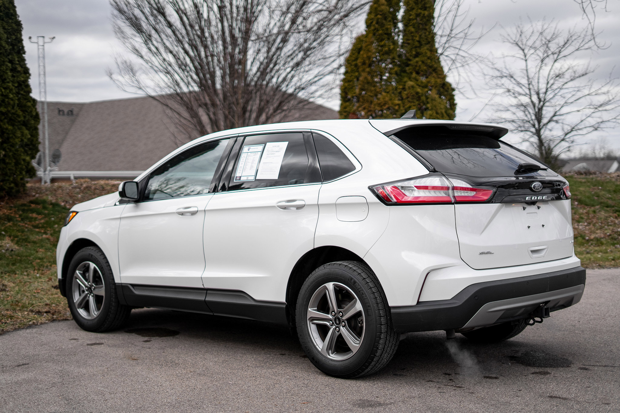 Used 2024 Ford Edge SEL w/ Convenience Package image 7