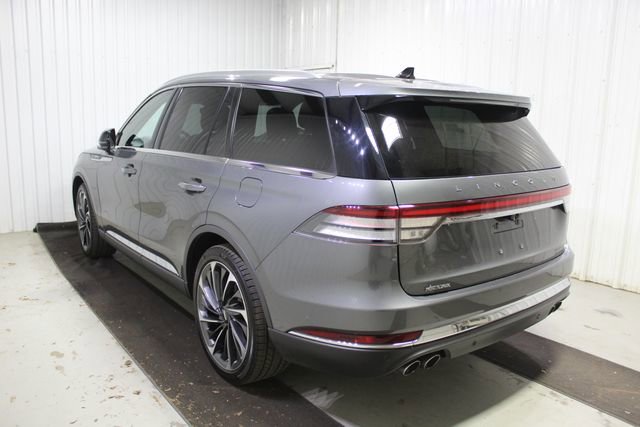 Used 2023 Lincoln Aviator Reserve w/ Equipment Group 201A image 10