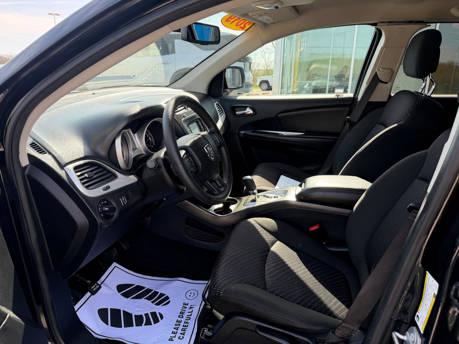 Used 2019 Dodge Journey SE FWD image 17
