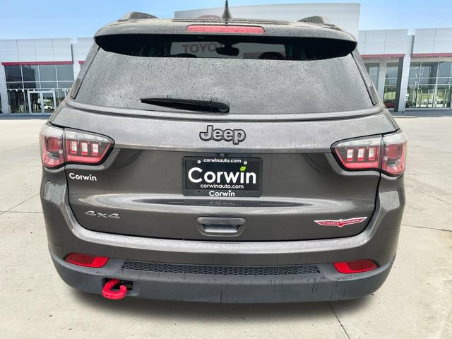 Used 2018 Jeep Compass Trailhawk w/ Leather Interior Group AWD/4WD image 7