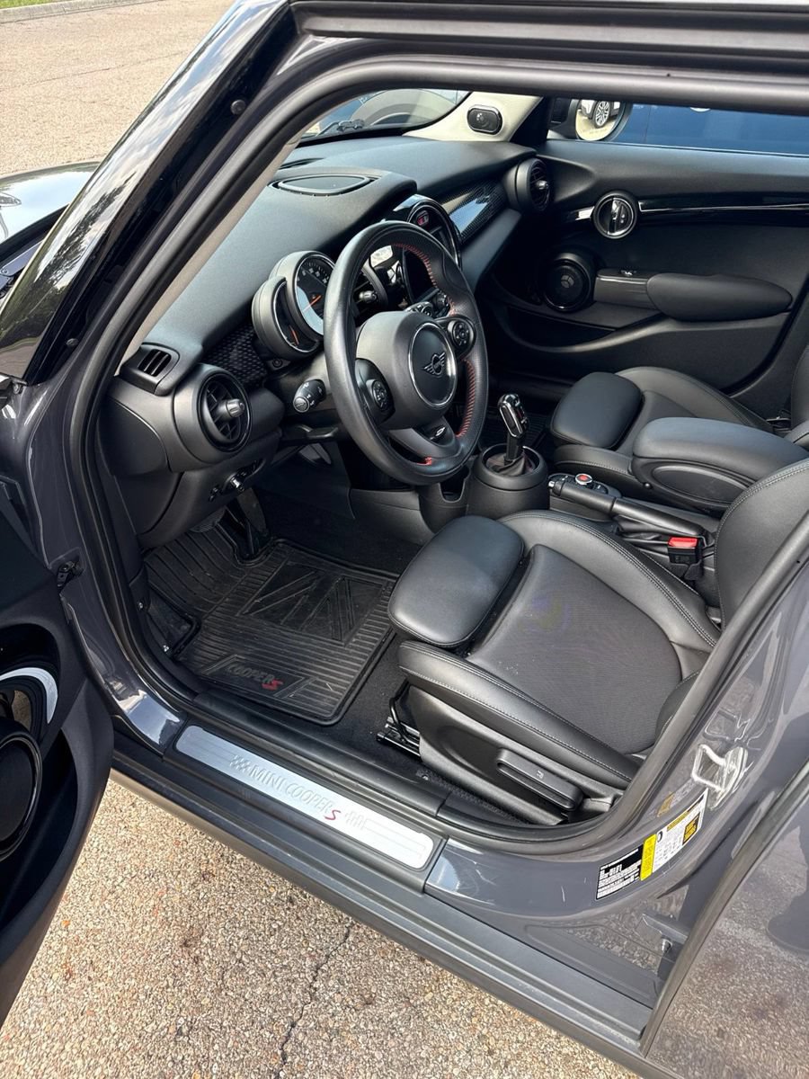Used 2020 MINI Cooper S w/ Premium Package FWD image 5