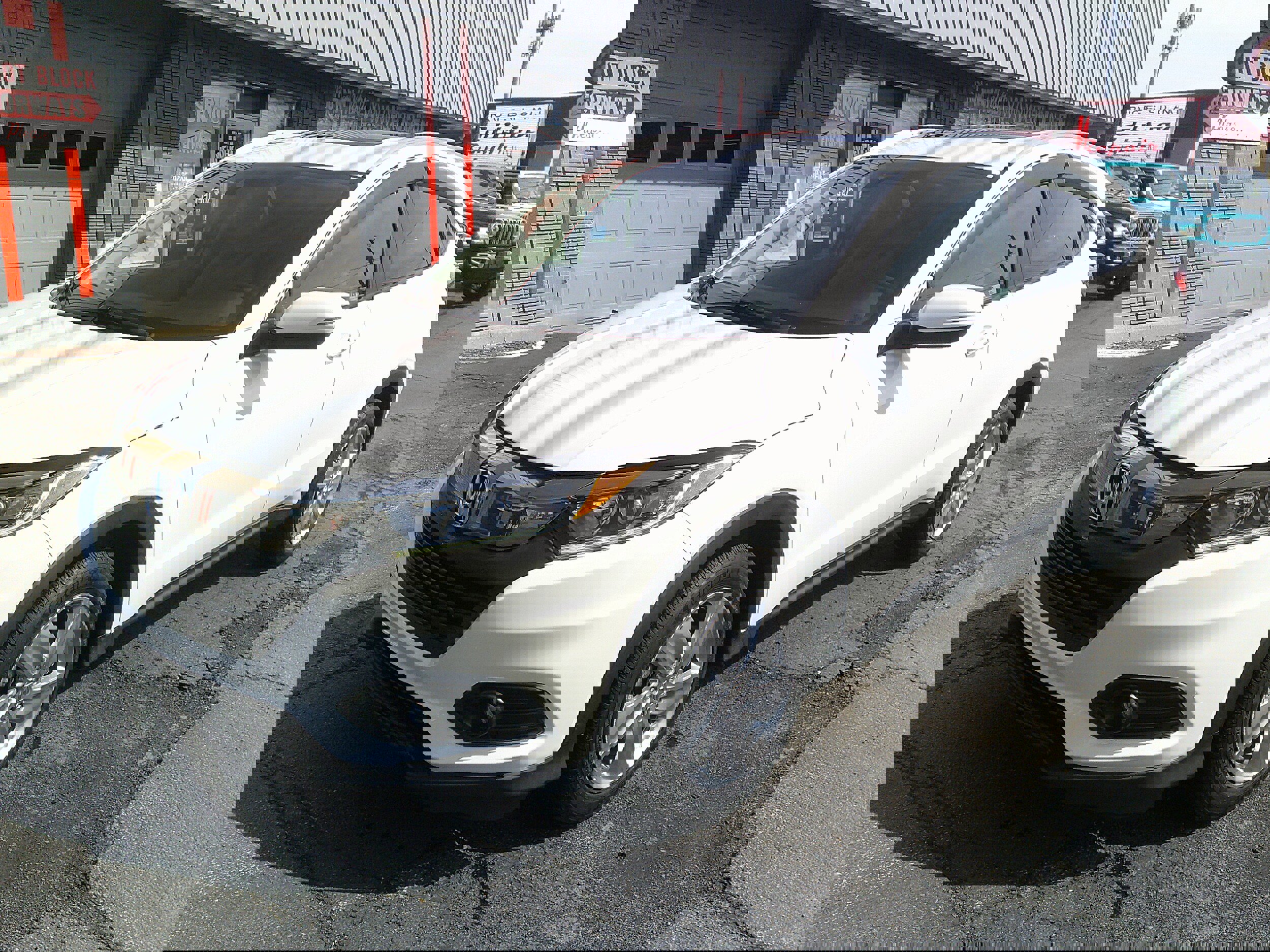 Used 2019 Honda HR-V EX-L image 11