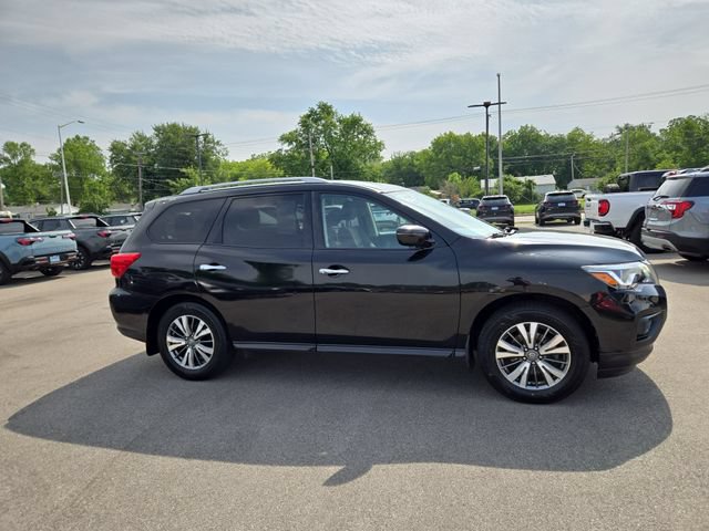 Used 2020 Nissan Pathfinder S FWD image 5