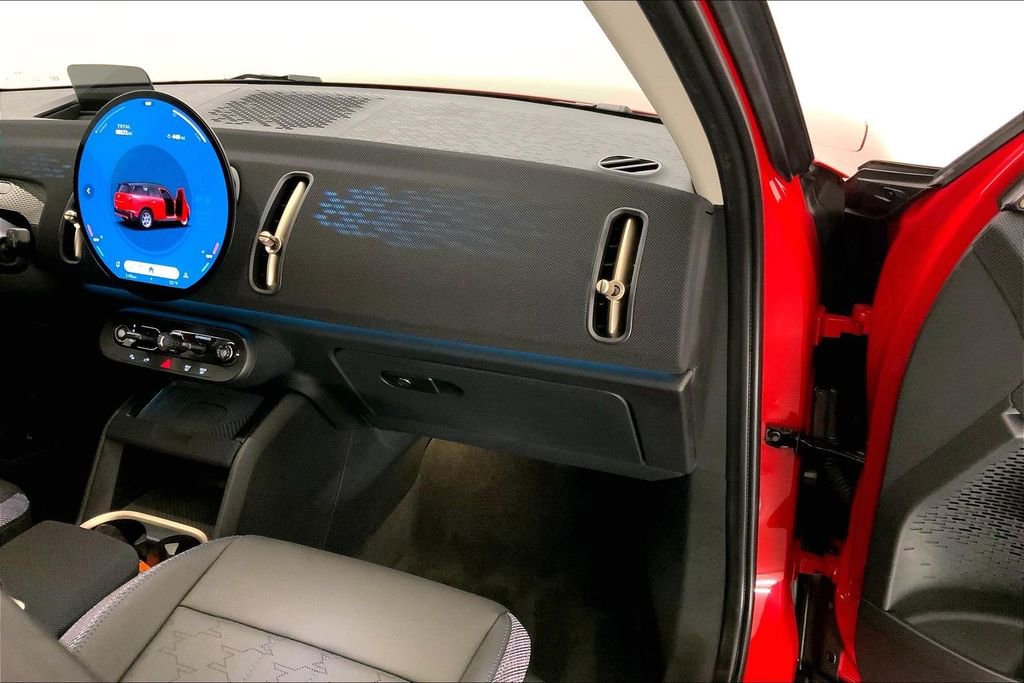 Certified 2025 MINI Cooper Countryman S w/ Comfort Package Max image 23