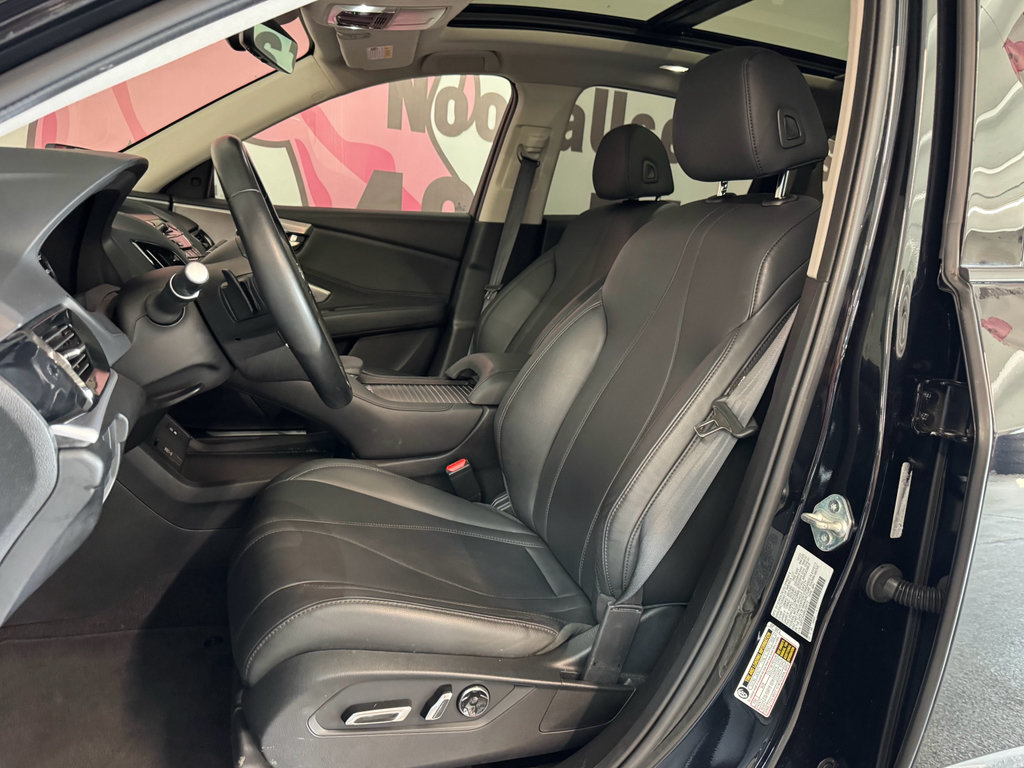 Used 2024 Acura RDX SH-AWD image 17