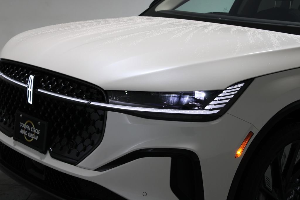 New 2026 Lincoln Nautilus Reserve w/ Jet Appearance Package image 57