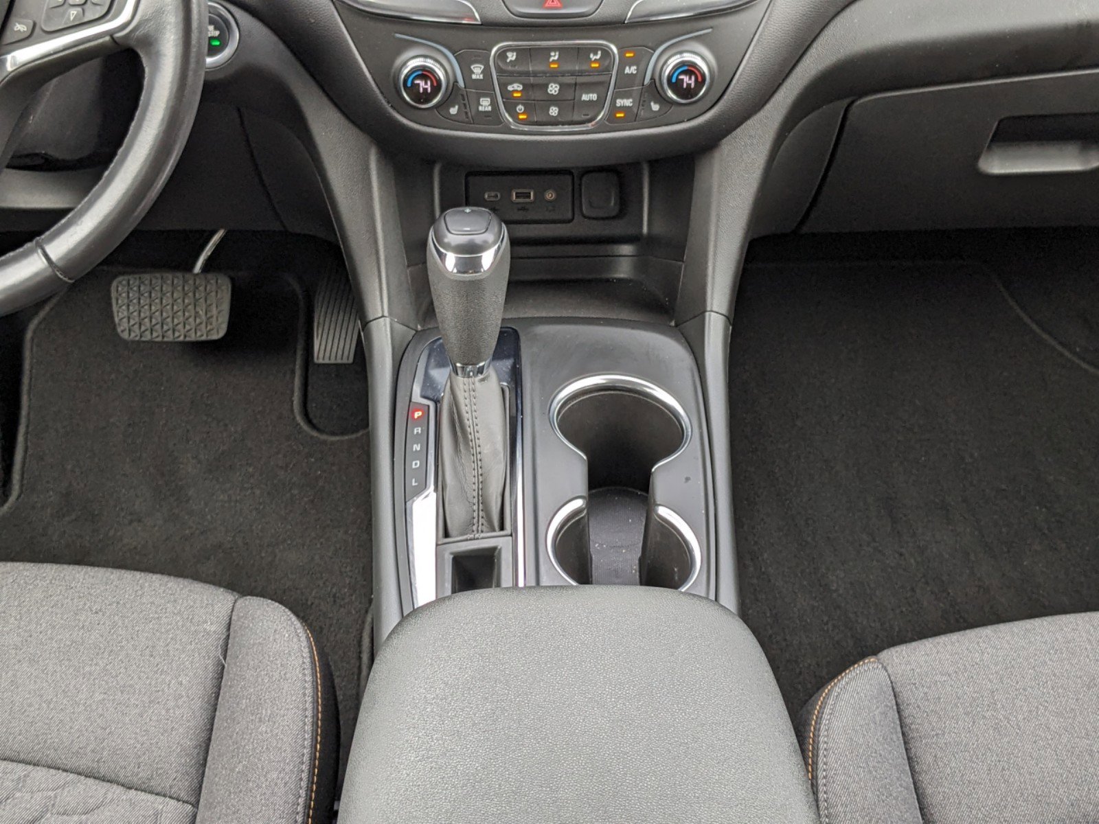 Used 2021 Chevrolet Equinox LT image 20