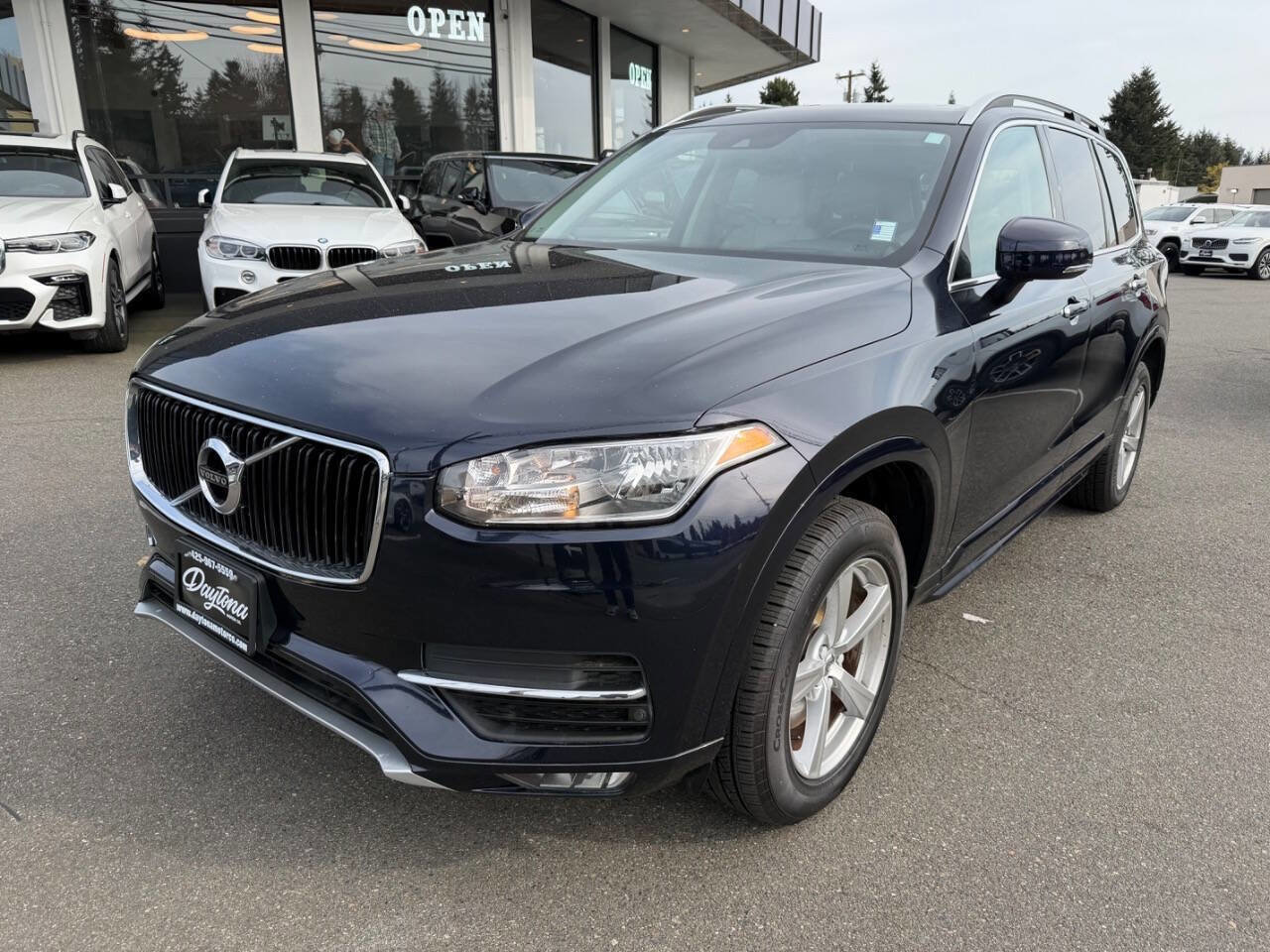 Used 2016 Volvo XC90 T5 Momentum