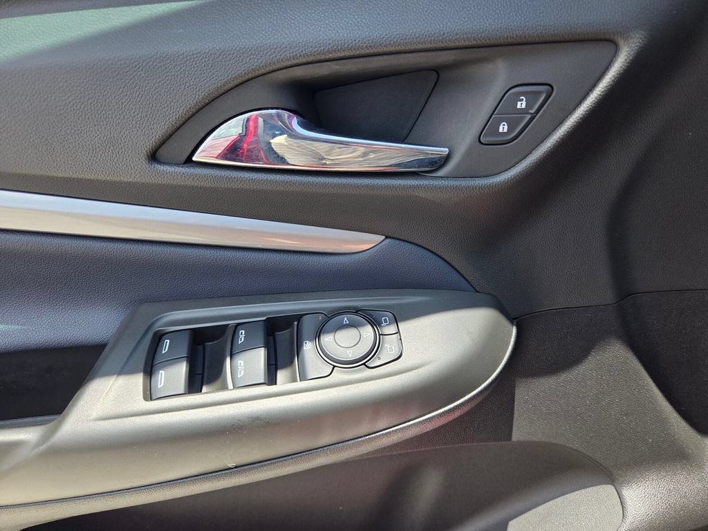 Used 2023 Chevrolet Bolt EUV Premier w/ Super Cruise Package FWD image 22