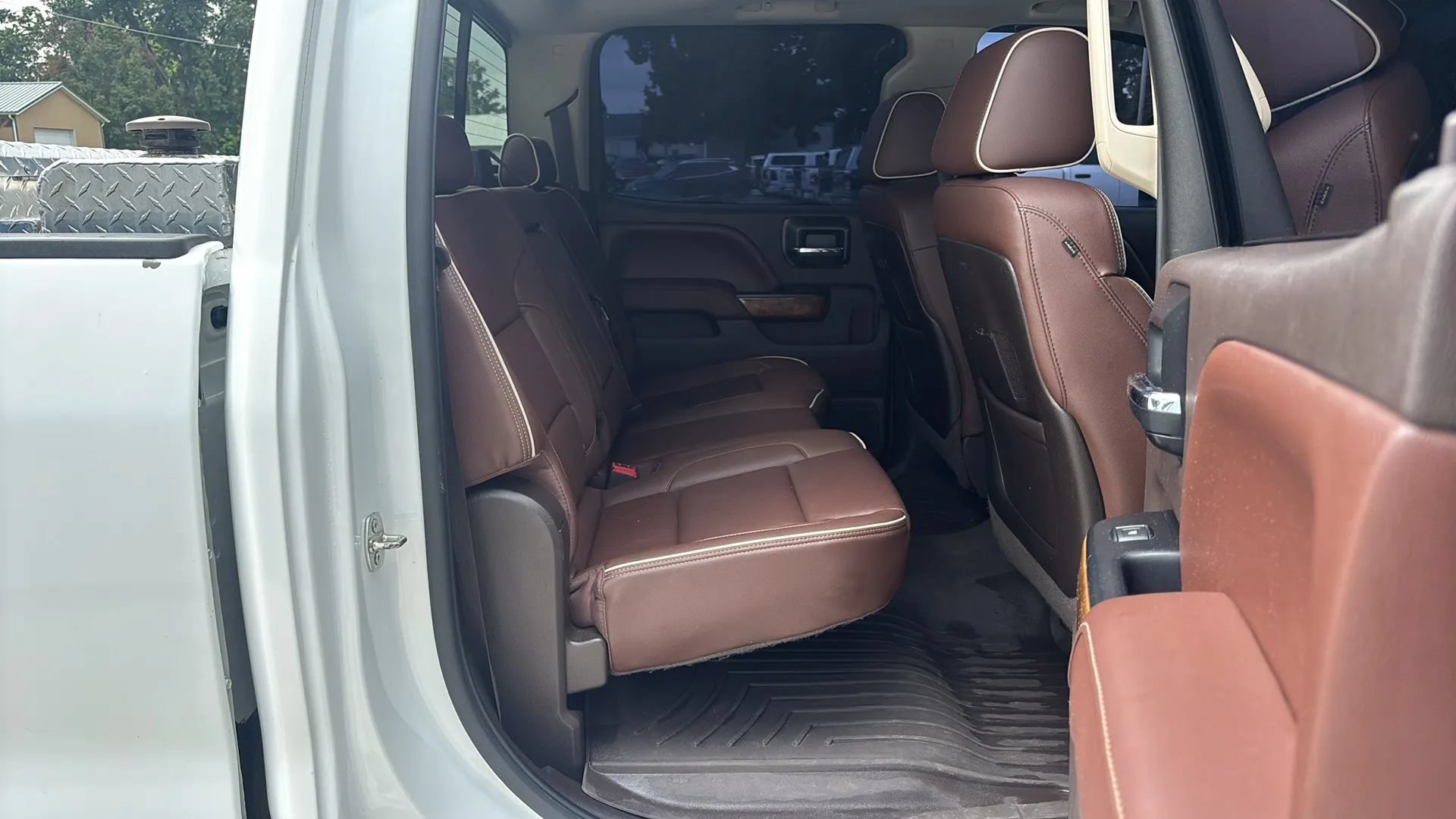 Used 2015 Chevrolet Silverado 3500 High Country w/ Duramax Plus Package AWD/4WD image 14
