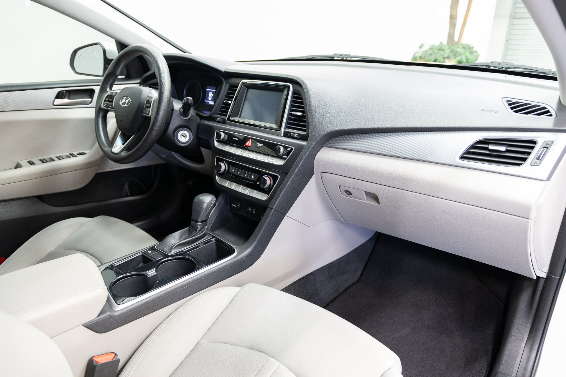 Used 2019 Hyundai Sonata SE FWD image 13