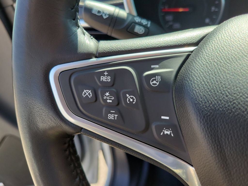 Used 2022 Chevrolet Equinox Premier AWD/4WD image 25
