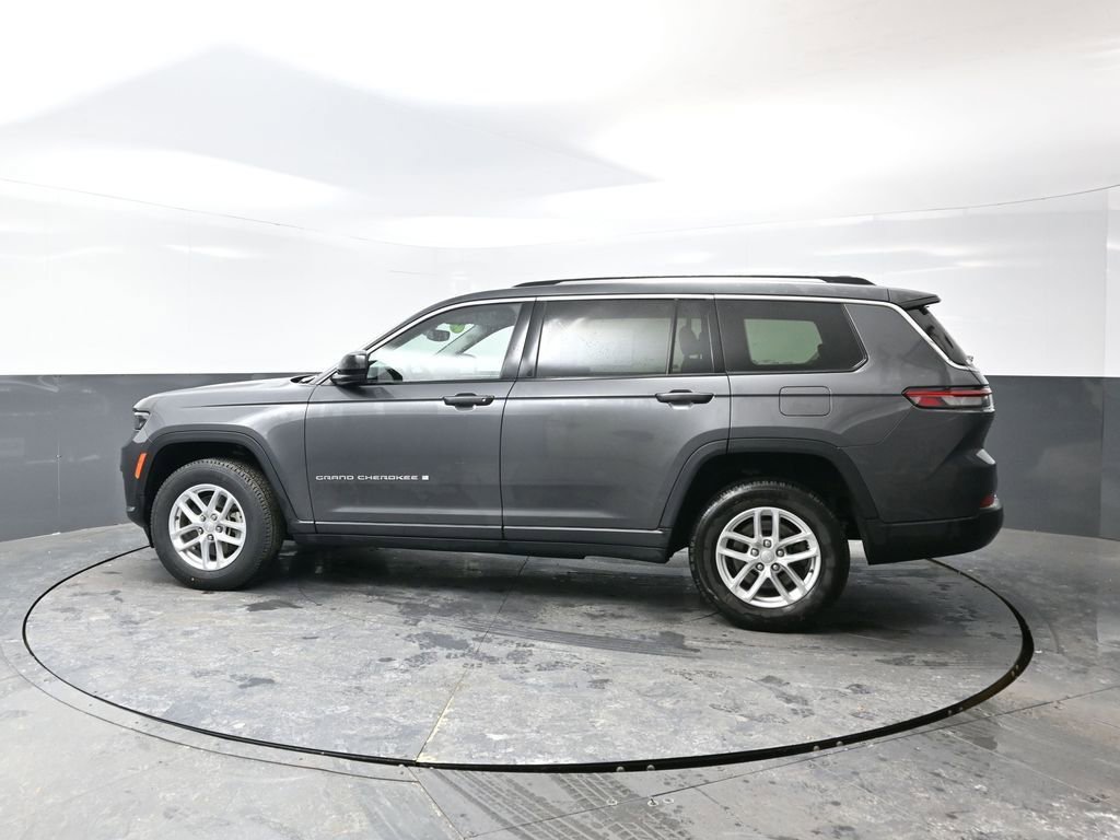 Used 2023 Jeep Grand Cherokee L Laredo image 11