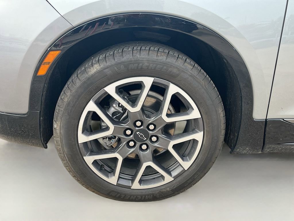 Used 2025 Chevrolet Blazer RS FWD image 30
