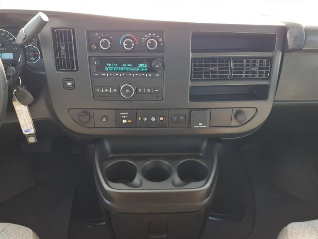 Used 2025 Chevrolet Express 3500 LT w/ LT Preferred Equipment Group RWD image 30